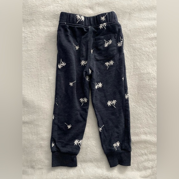 Old Navy navy palm tree sweatpants with pockets 3T - Picture 4 of 4